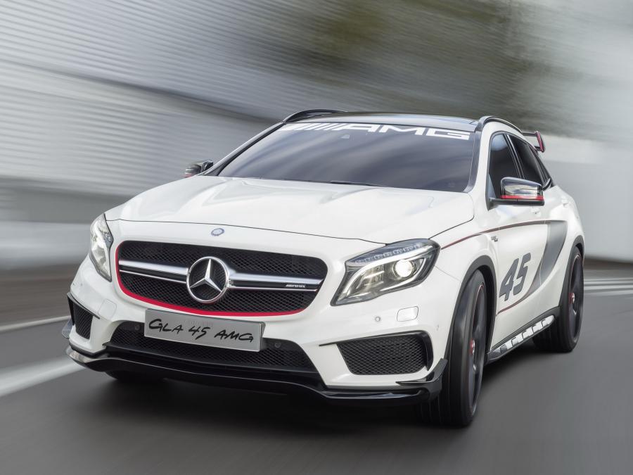  Mercedes-Benz Concept GLA45 AMG 2013 года  (фото 9 из 11)